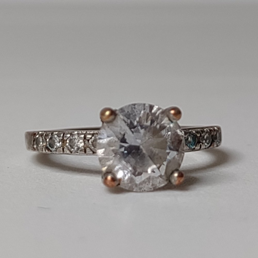 Distressed Silver Tone And Clear Stone Ring Size 6.75